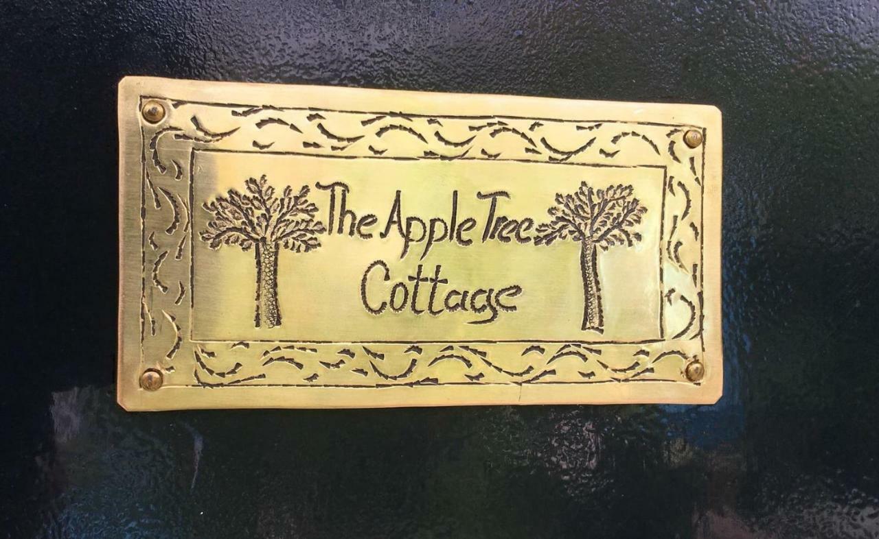 Apple Tree Cottage - Charming Home At Beautiful Canal In Our Idyllic Garden Гауда Экстерьер фото